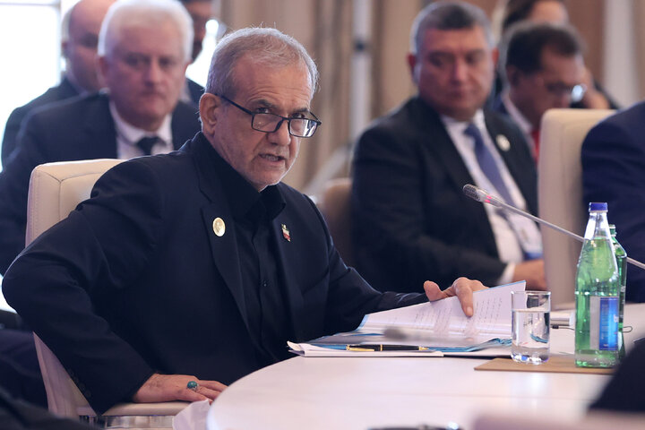 پزشکیان: ملت ایران درس بزرگی به متجاوزان صهیونیست داد