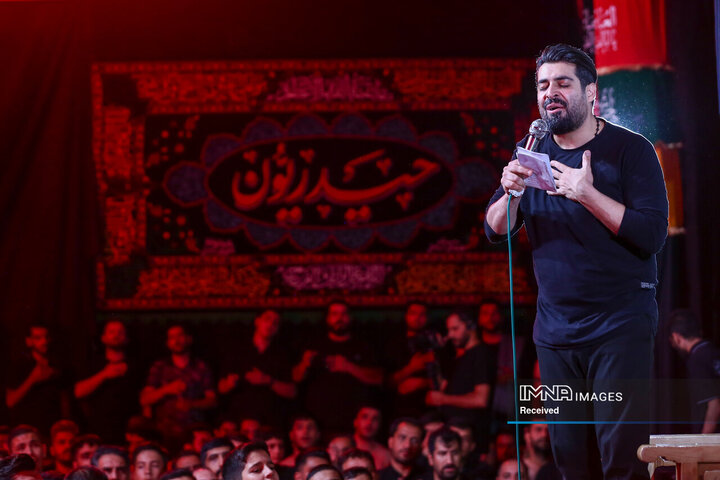 عزاداری دهه اول محرم در هیئت حیدریون