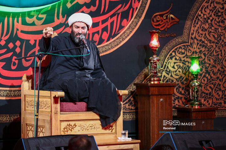 عزاداری دهه اول محرم در هیئت حیدریون