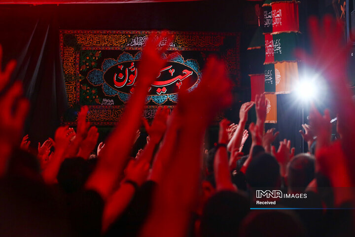 عزاداری دهه اول محرم در هیئت حیدریون