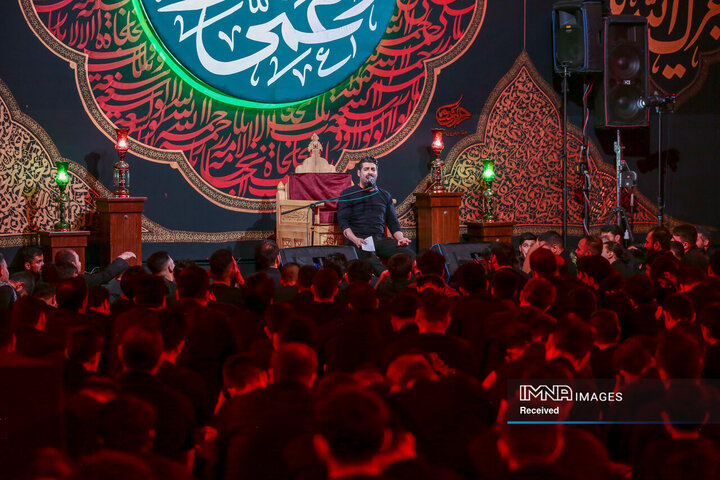 عزاداری دهه اول محرم در هیئت حیدریون