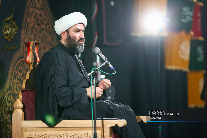 عزاداری دهه اول محرم در هیئت حیدریون