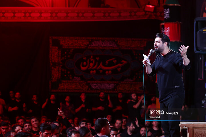 عزاداری دهه اول محرم در هیئت حیدریون