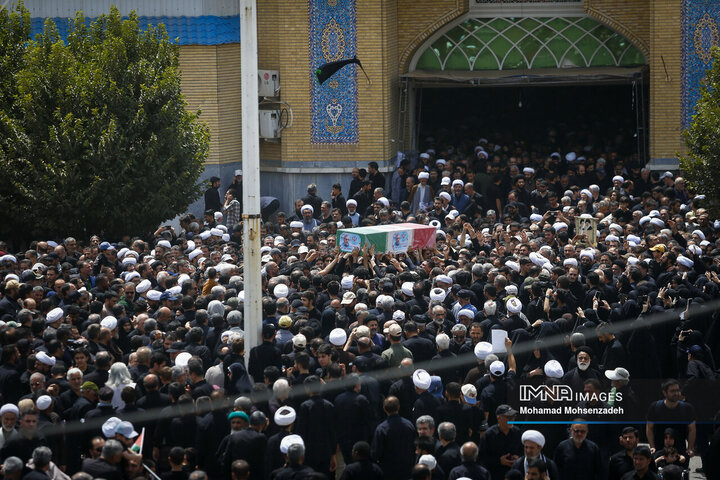 تشییع پیکر سرلشکر شهید «محمد سعید ایزدی» و جانباز شهید «محمد آقازیارتی» در قم