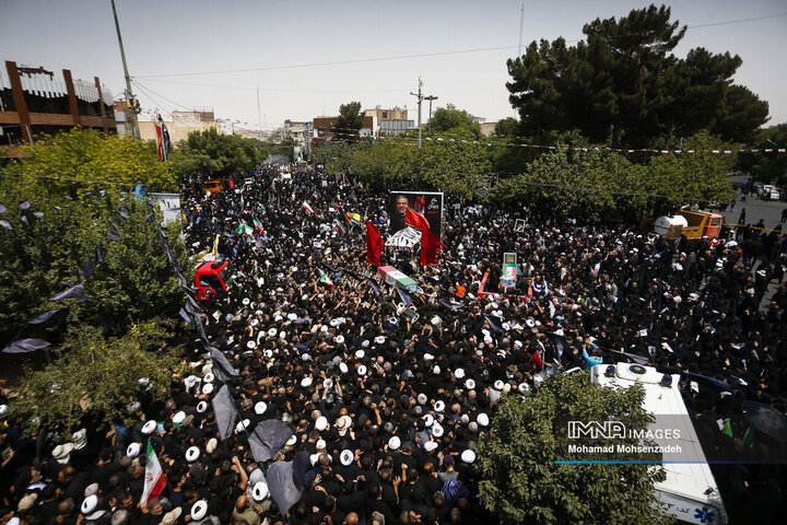 تشییع پیکر سرلشکر شهید «محمد سعید ایزدی» و جانباز شهید «محمد آقازیارتی» در قم