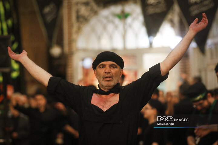 دسته‌های عزاداری اباعبدالله‌الحسین(ع) در بازار تبریز
