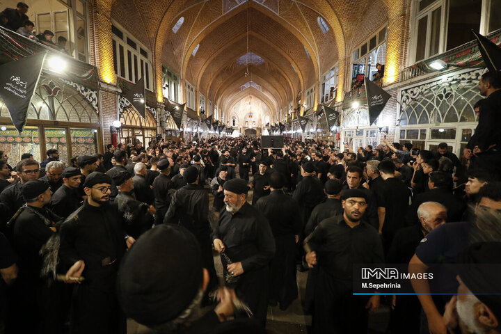 دسته‌های عزاداری اباعبدالله‌الحسین(ع) در بازار تبریز