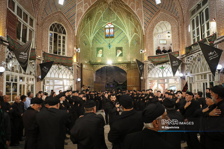 دسته‌های عزاداری اباعبدالله‌الحسین(ع) در بازار تبریز