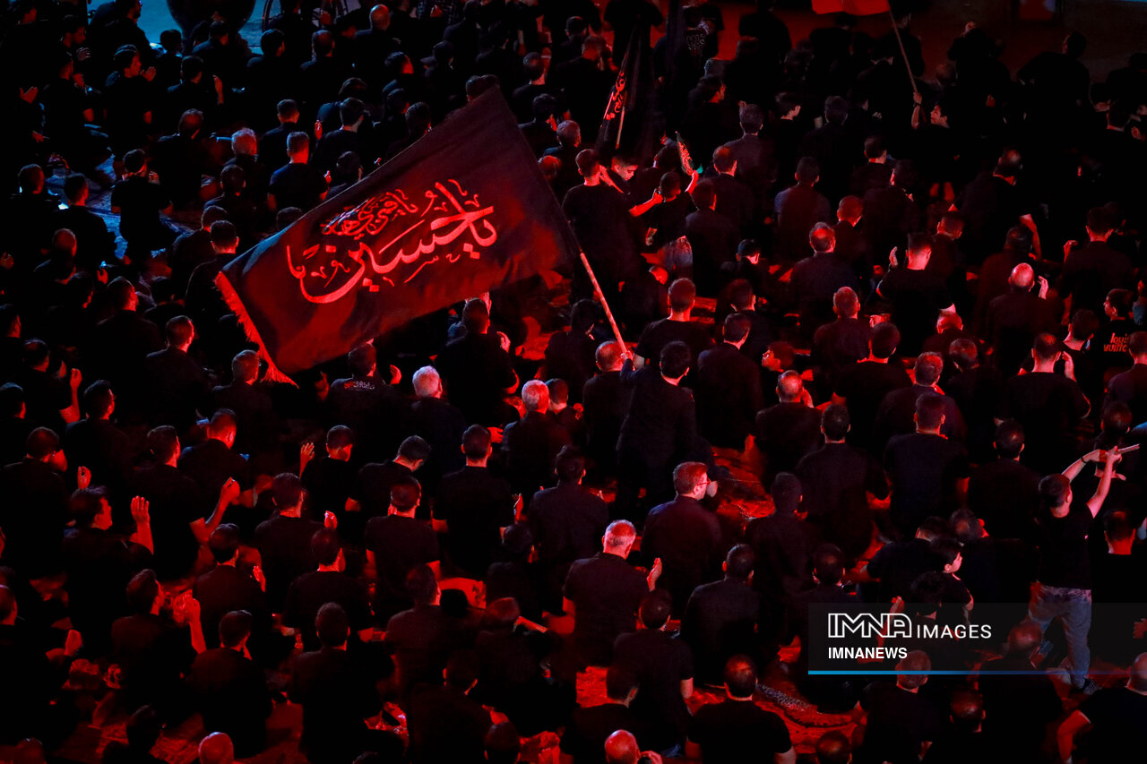 عاشورا؛ روایتی از حقیقت که با خون نوشته و با اشک خوانده شد