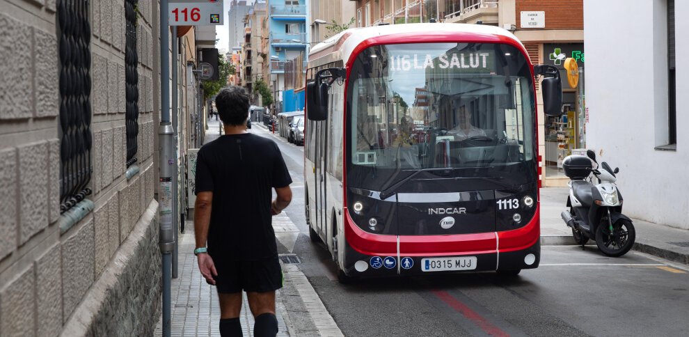 تأثیرات گردشگری بر سیستمهای حملونقل عمومی