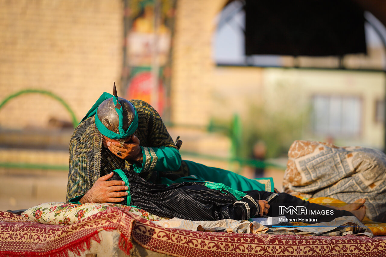 تعزیه در دو قلمروی حسینی؛ نمایش در ایران و سازه سوگ در هند + عکس