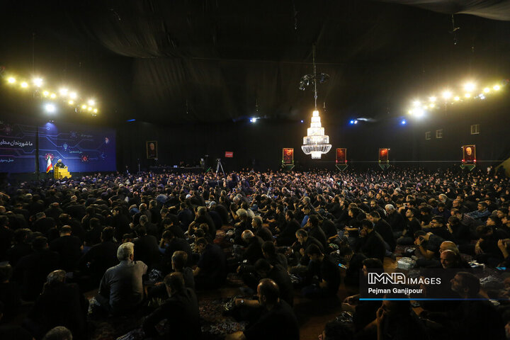 عزاداری شب تاسوعا در هیئت عاشورائیان