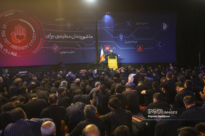 عزاداری شب تاسوعا در هیئت عاشورائیان