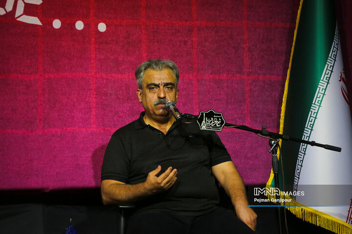 عزاداری شب تاسوعا در هیئت عاشورائیان