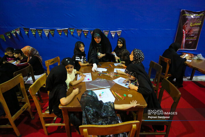 عزاداری شب تاسوعا در هیئت عاشورائیان