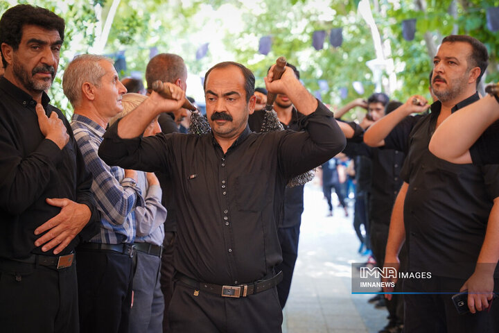 گردهمایی دسته‌های عزاداری خوراسگان در روز تاسوعا