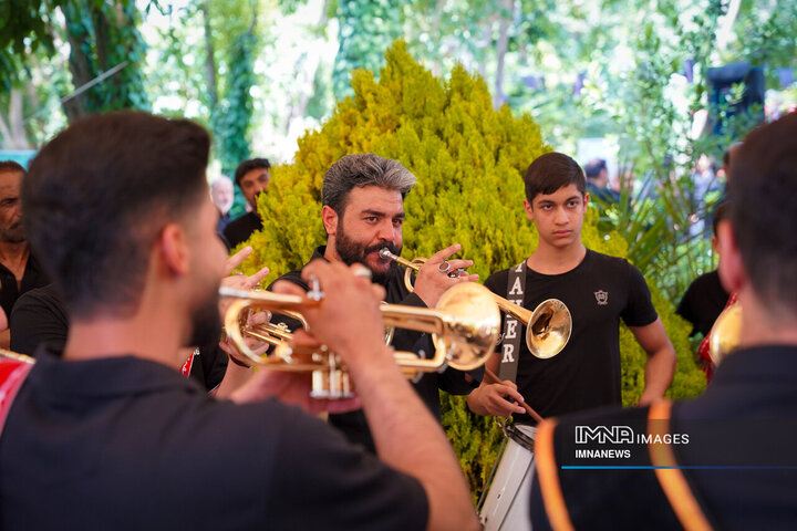 گردهمایی دسته‌های عزاداری خوراسگان در روز تاسوعا