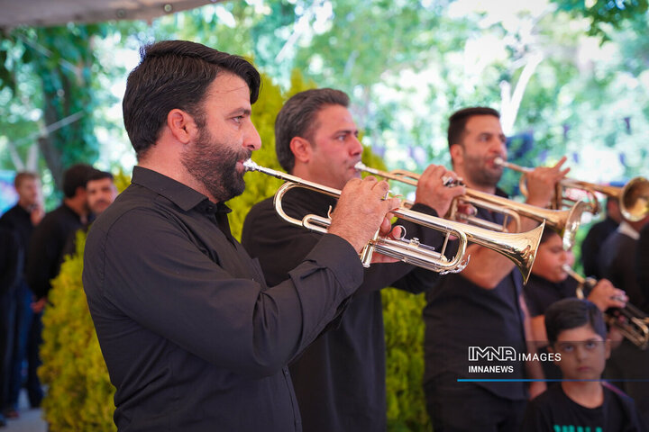 گردهمایی دسته‌های عزاداری خوراسگان در روز تاسوعا