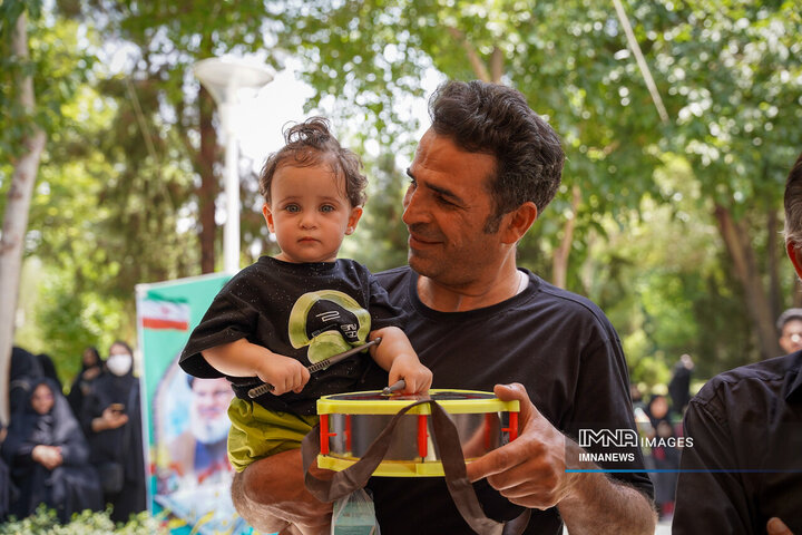 گردهمایی دسته‌های عزاداری خوراسگان در روز تاسوعا