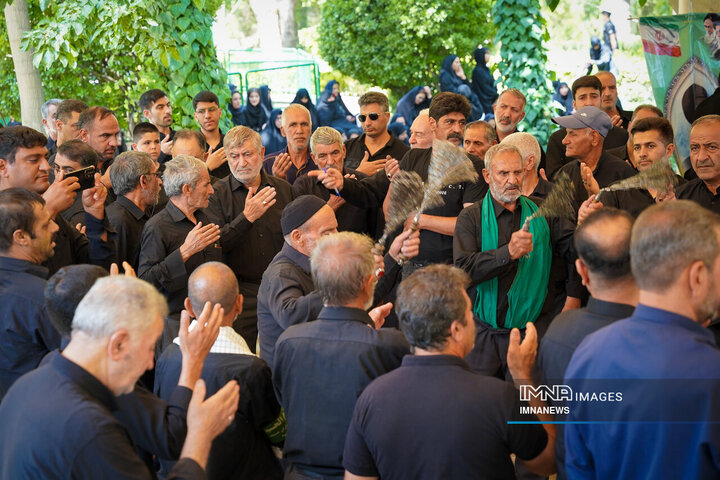 گردهمایی دسته‌های عزاداری خوراسگان در روز تاسوعا