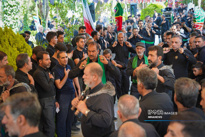 گردهمایی دسته‌های عزاداری خوراسگان در روز تاسوعا