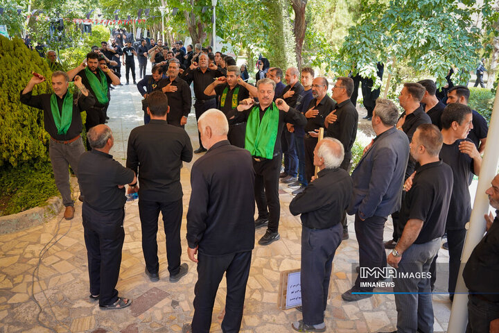 گردهمایی دسته‌های عزاداری خوراسگان در روز تاسوعا