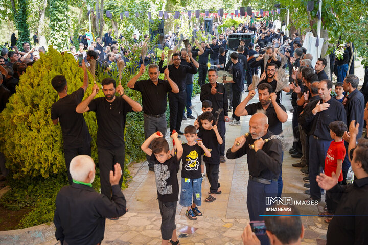 گردهمایی دسته‌های عزاداری خوراسگان در روز تاسوعا