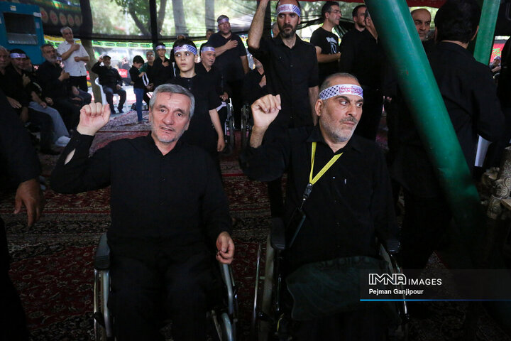 قافله عزاداری ظهر تاسوعا در اصفهان