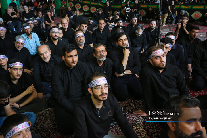 قافله عزاداری ظهر تاسوعا در اصفهان