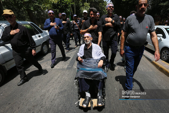 قافله عزاداری ظهر تاسوعا در اصفهان