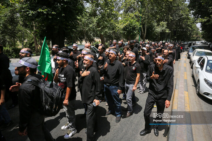 قافله عزاداری ظهر تاسوعا در اصفهان