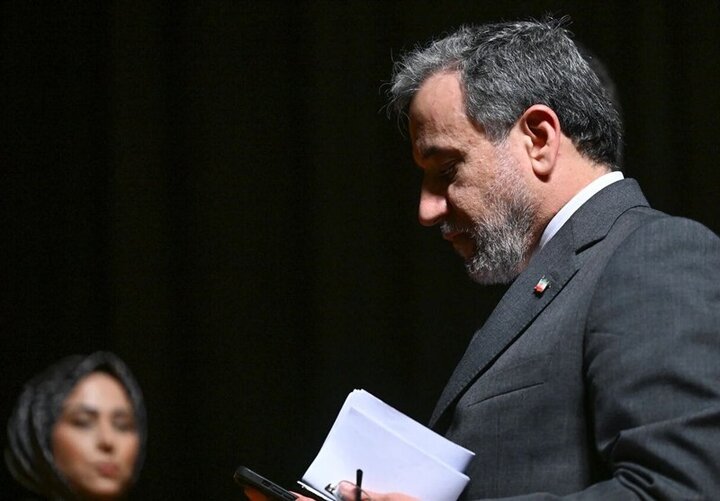 عراقچی وارد برزیل شد عراقچی وارد برزیل شد