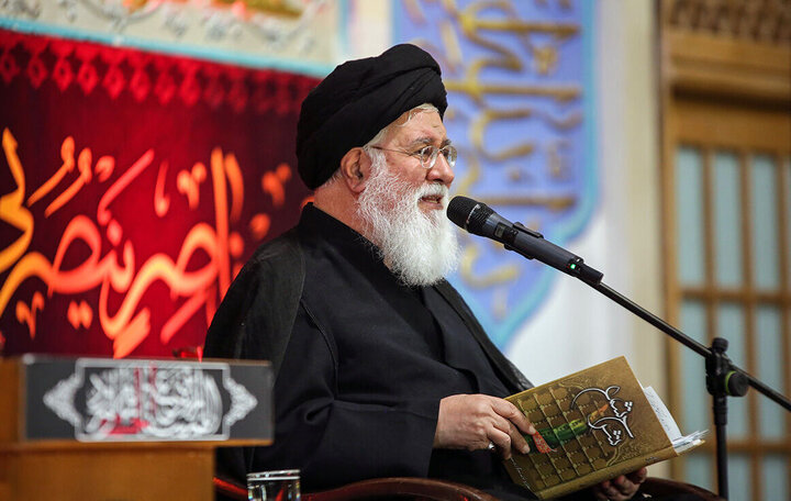 آئین «مقتل‌خوانی» روز عاشورا در حرم رضوی برگزار شد+ فیلم