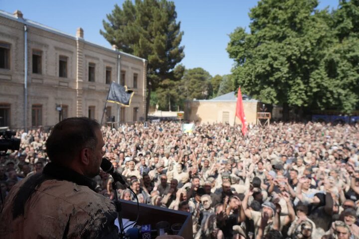 فیلم| نمایش اوج ارادت مردم به سیدالشهدا(ع)