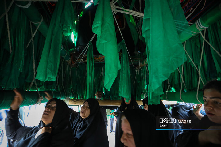 آئین نخل‌گردانی روز عاشورا در خمین