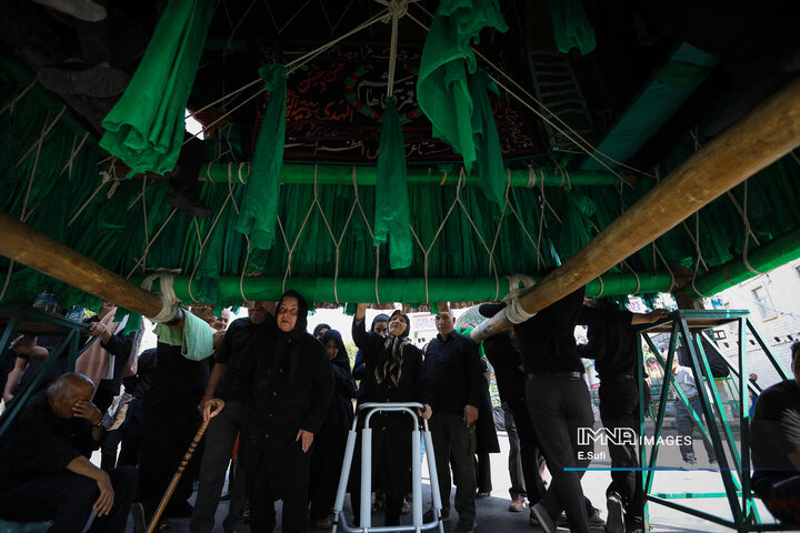 آئین نخل‌گردانی روز عاشورا در خمین