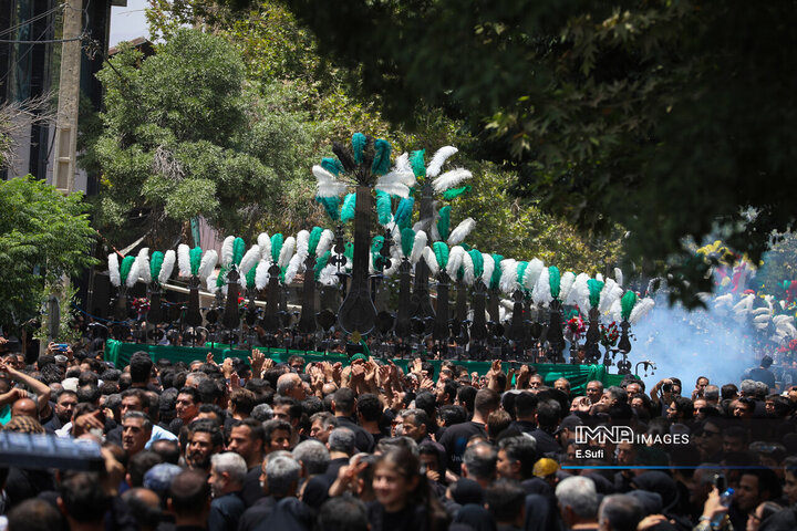 آئین نخل‌گردانی روز عاشورا در خمین