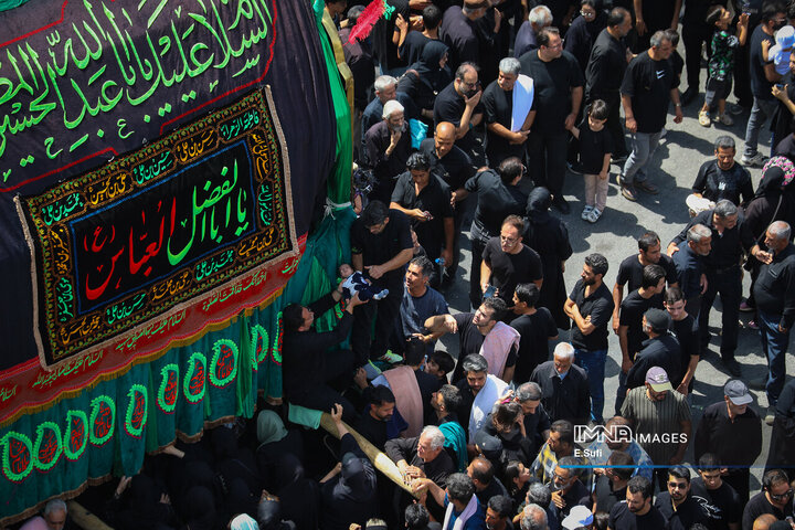 آئین نخل‌گردانی روز عاشورا در خمین