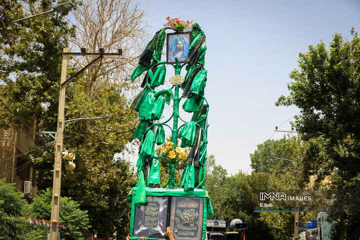 آئین نخل‌گردانی روز عاشورا در خمین