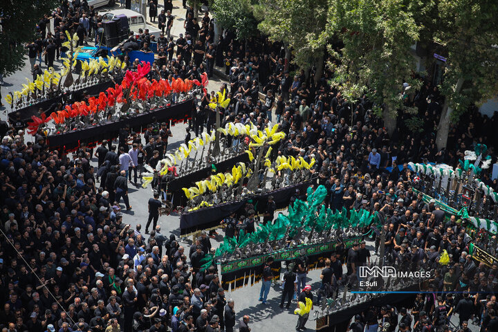 آئین نخل‌گردانی روز عاشورا در خمین