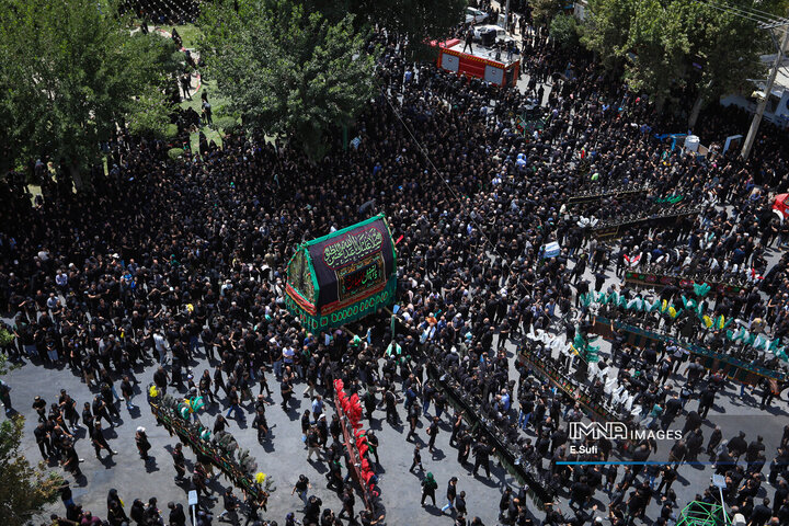 آئین نخل‌گردانی روز عاشورا در خمین