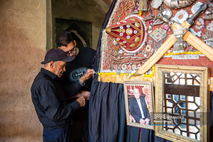 آیین نخل گردانی روز عاشورا در روستای تاریخی ابیانه