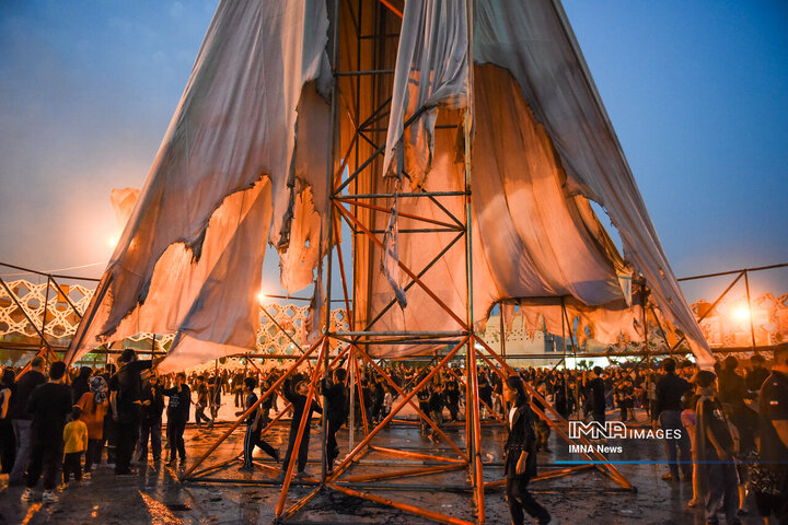 خیمه سوزان میدان امام حسین علیه السلام