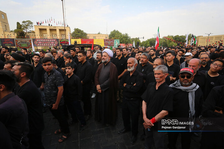 اجتماع عظیم «یوم‌الحسین(ع)» در اصفهان