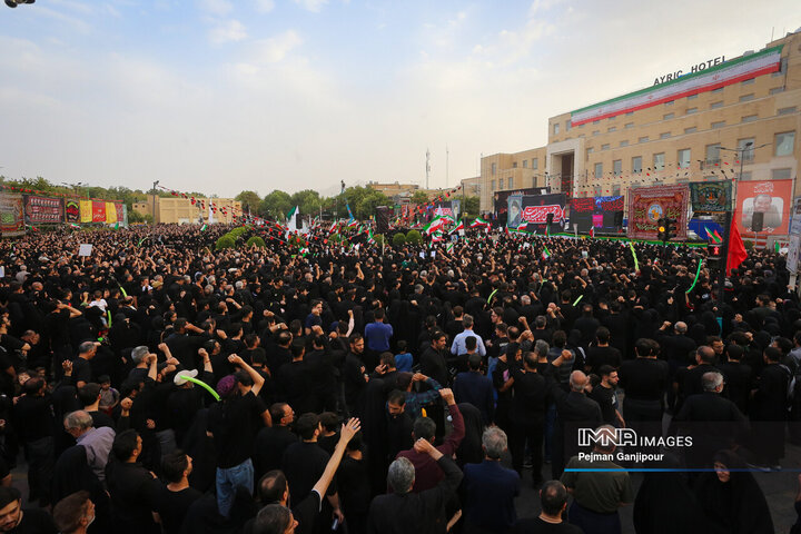 اجتماع عظیم «یوم‌الحسین(ع)» در اصفهان