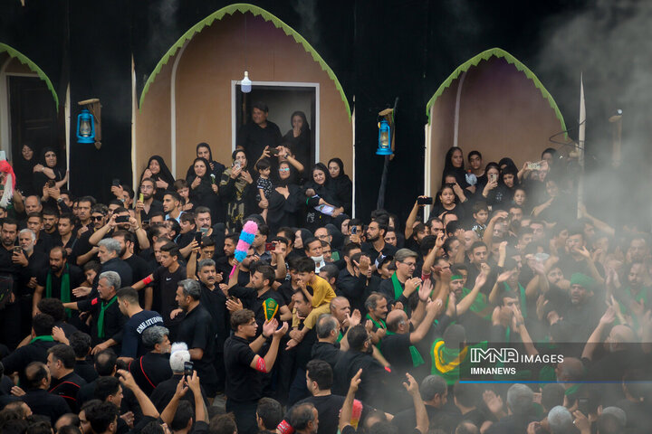 نخل گردانی روز عاشورا در یزد