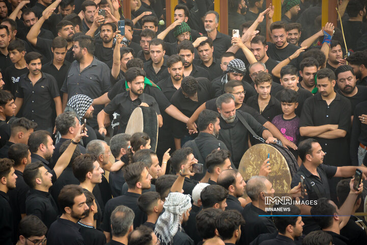 نخل گردانی روز عاشورا در یزد