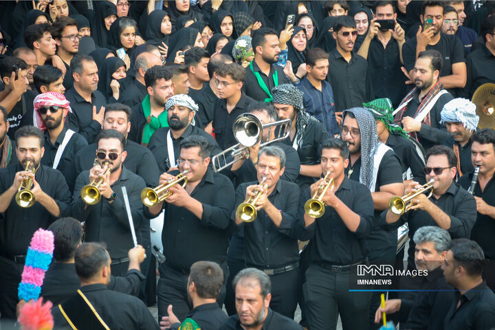 نخل گردانی روز عاشورا در یزد