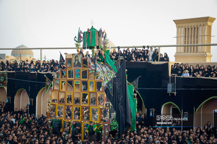 نخل گردانی روز عاشورا در یزد