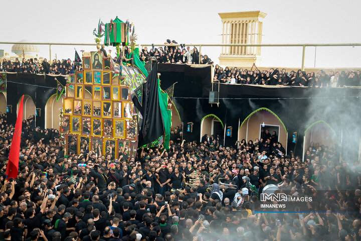 نخل گردانی روز عاشورا در یزد